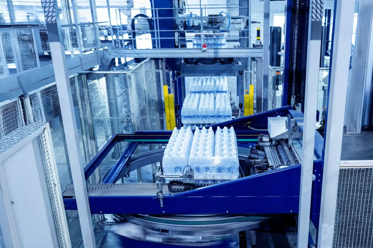 Automatización industrial: revolucionando la eficiencia en la manufactura